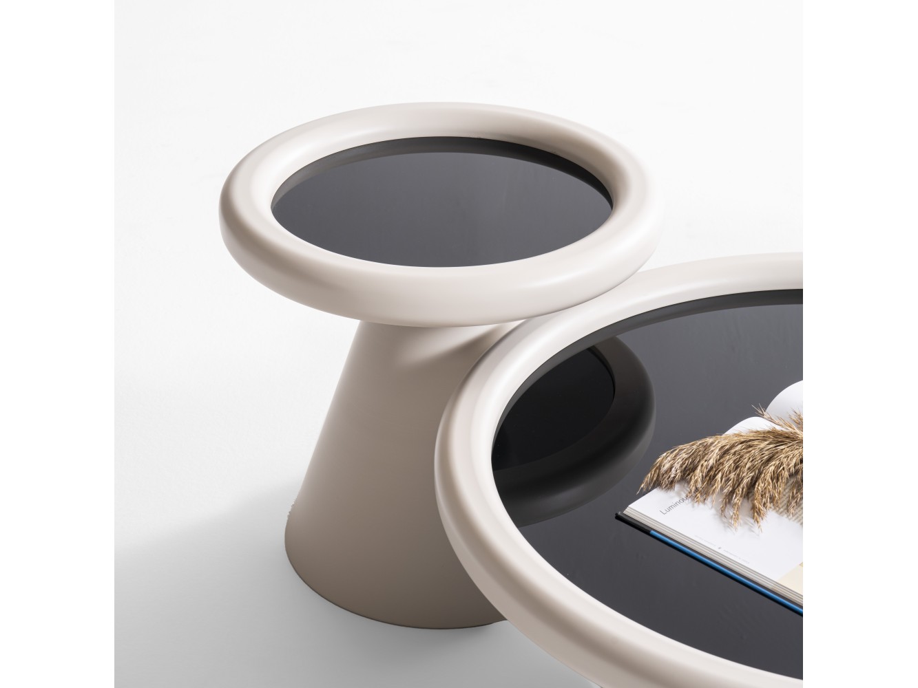 950 Sandstone  Black Glass Set Of 3