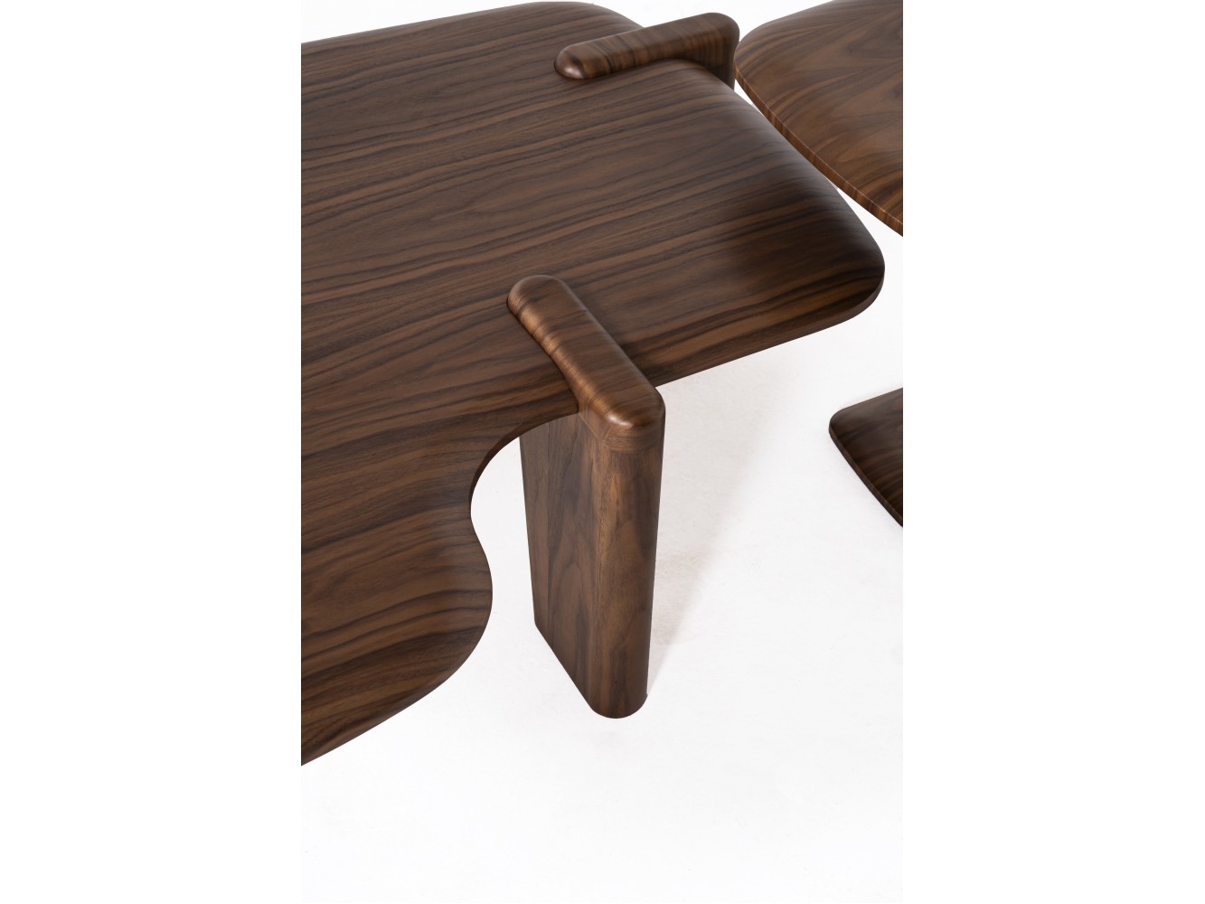 960 - 961 Walnut Set Of 2