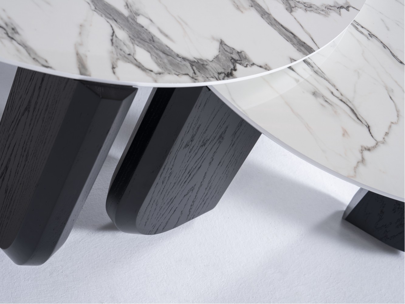 720 Black Oak White Marble Set Of 3