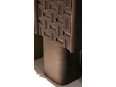 LESS DINING ROOM SET