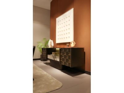 LESS DINING ROOM SET